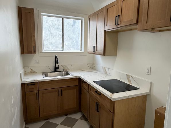44 Rose Ave APT 5