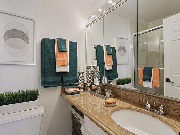 3rd image of 301 Admiral Ln #1303D