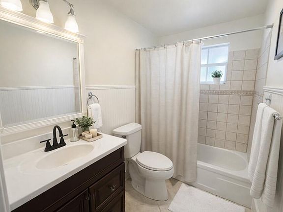 4th image of 823 Lynnwood Drive