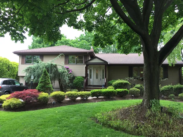 212 Delmar Ave, Glen Rock, NJ 07452