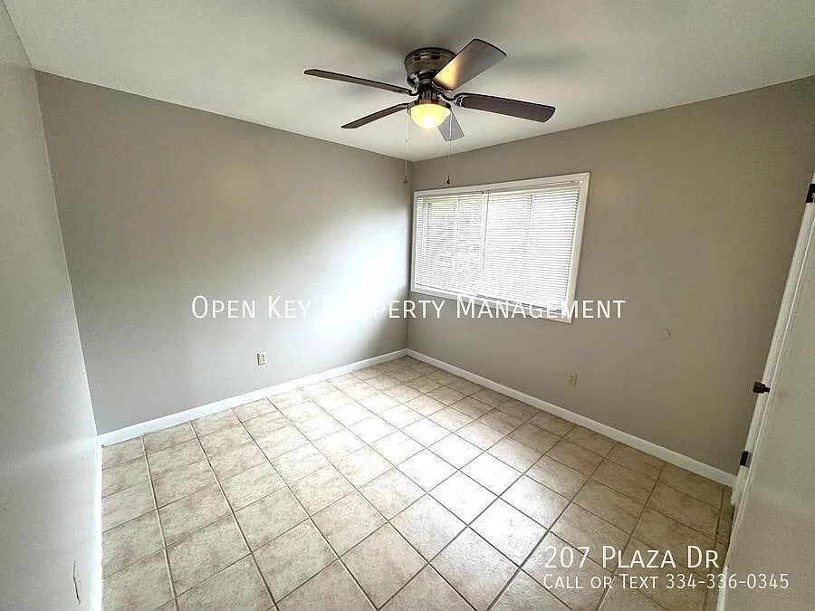 3BR/1BA home in Daleville, AL near Ft. Rucker. Large living room, fenced in yard, and pets allowe... — Photo 4