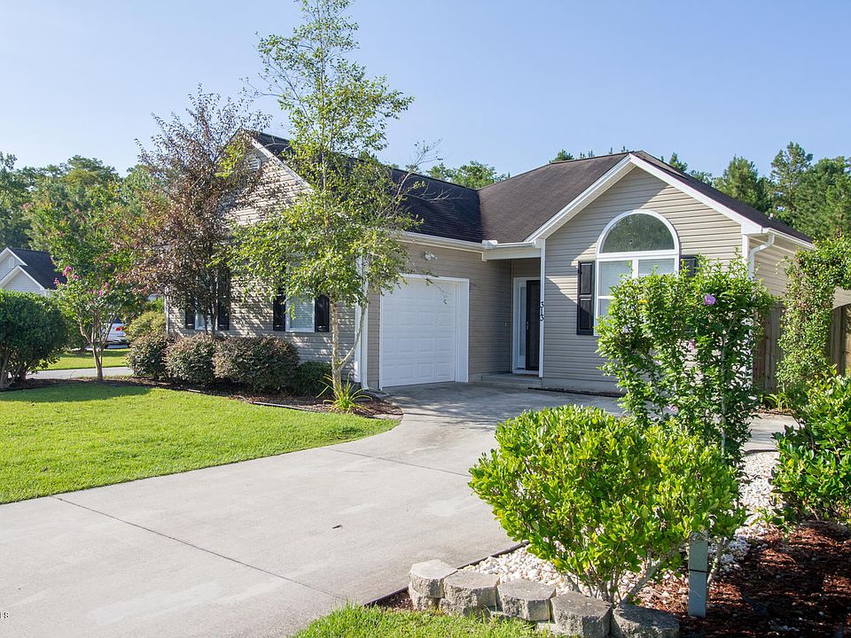1st image of 313 Coral Stone Court SE
