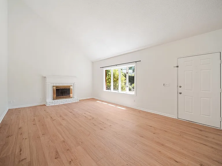 173 Willow Stream Ct — Photo 10