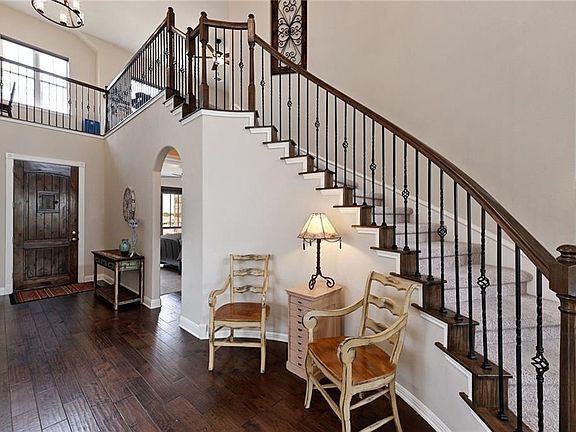 4th image of 310 Aguja Ct