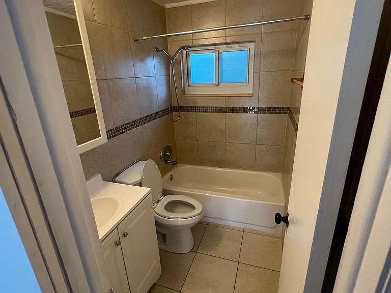 4413 SW 32nd Ave #2 — Photo 9