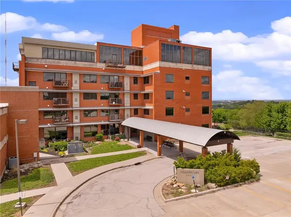 2940 Baltimore Ave APT 1404, Kansas City, MO 64108