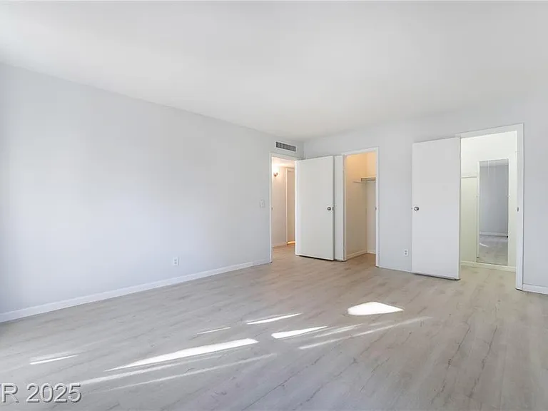 3141 Pinehurst Dr #C — Photo 36