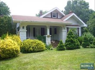 326 Summit St, Norwood, NJ 07648