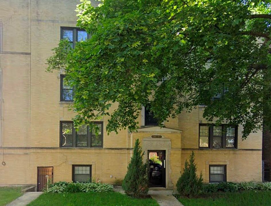 1st image of 6128 N Talman Ave #3S