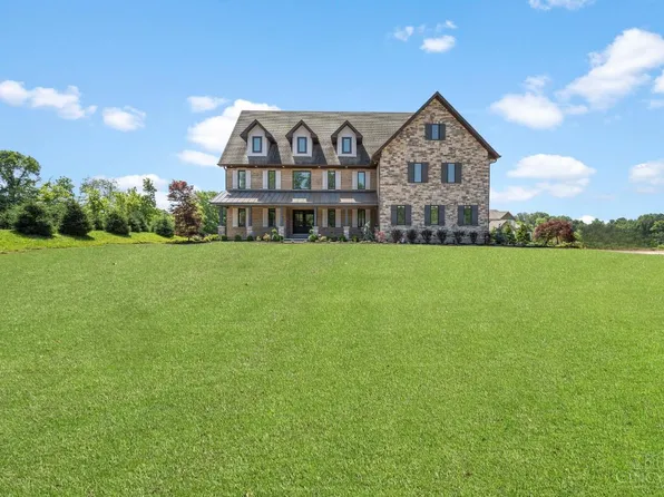 1694 W Huntley Rd, Goshen, OH 45122
