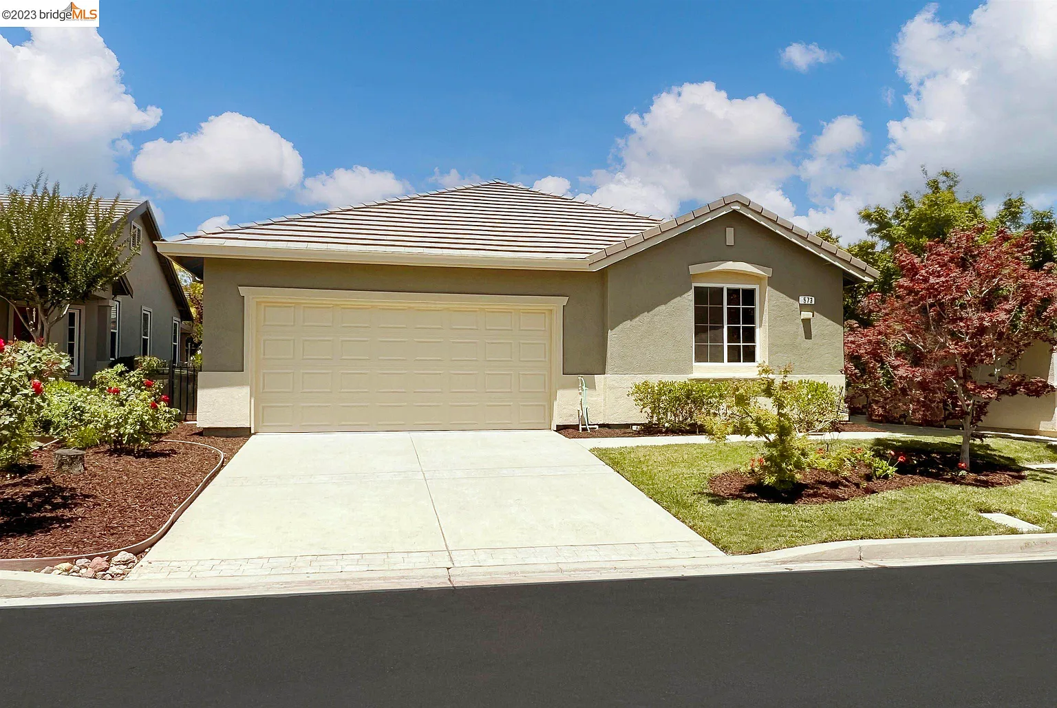573 Quindell Way photo 1