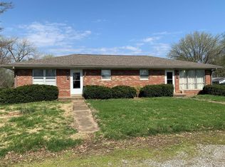 15 S 44th St, Belleville, IL 62226