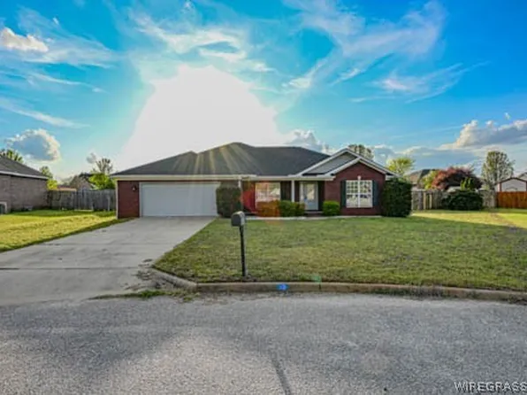 267 Maree Dr, Daleville, AL 36322