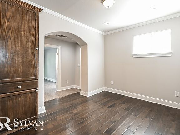 3rd image of 3404 Oates Dr