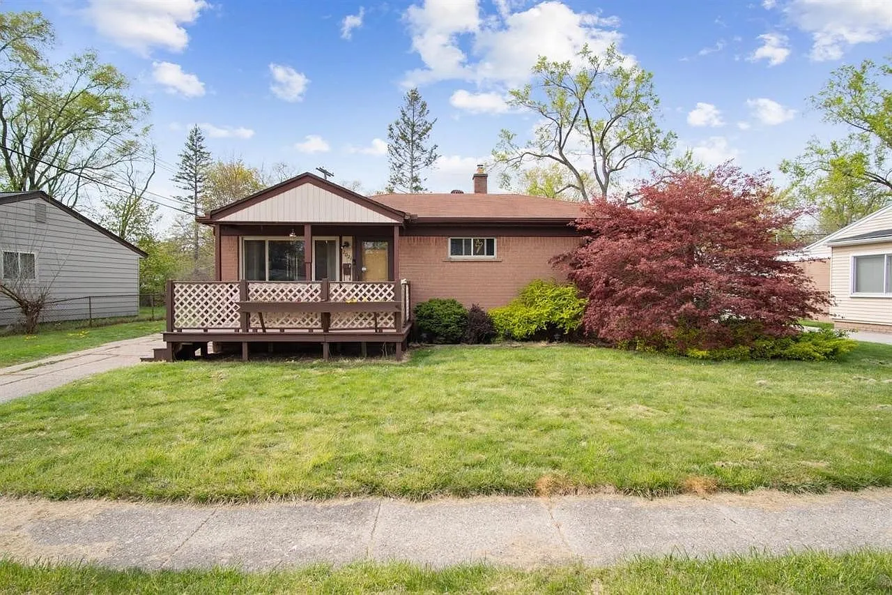 2021 Crittendon Ave photo 1