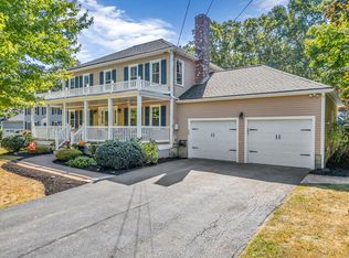 43 Skyline Dr, Franklin, MA 02038
