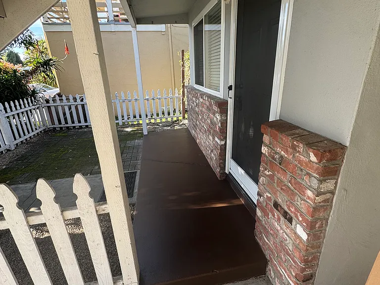 528 Laverne Ave — Photo 5