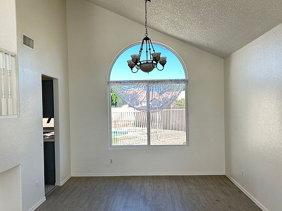 5th image of 3121 N 113th Ln