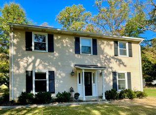 5276 Graystone Rd, Warrenton, VA 20187