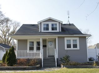 3423 Devon Rd, Royal Oak, MI 48073