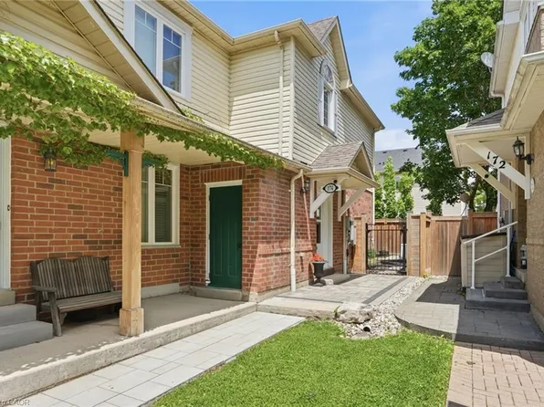 174 Fellowes Cres, Hamilton, ON L8B 0M9