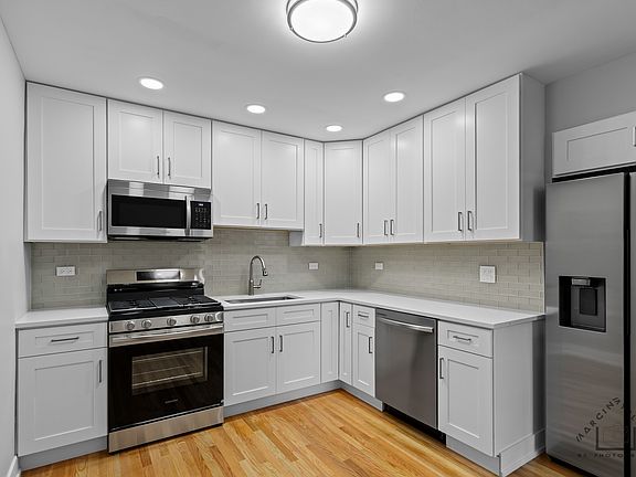 3rd image of 3033 Paris Ave APT 303