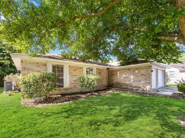 8118 Forest Point Drive, Humble, TX 77338