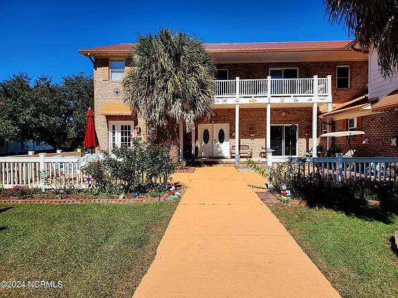 2nd image of 226 Rollingwood Dr