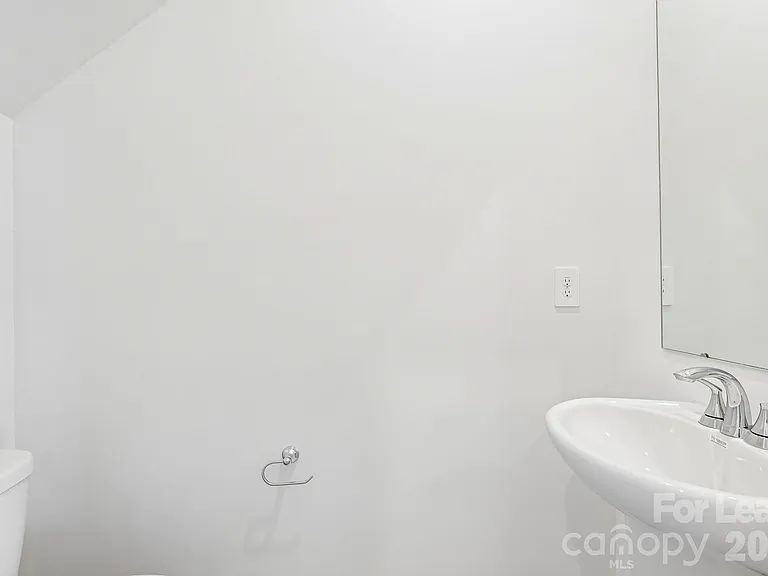 1852 Wrenley Dr — Photo 18