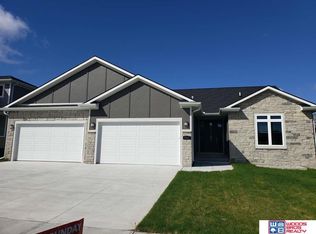 9741 Friedman St, Lincoln, NE 68516