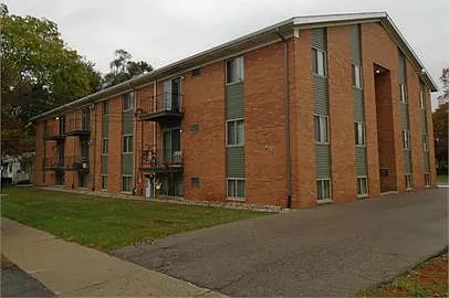 401 E Willard Ave — Photo 12