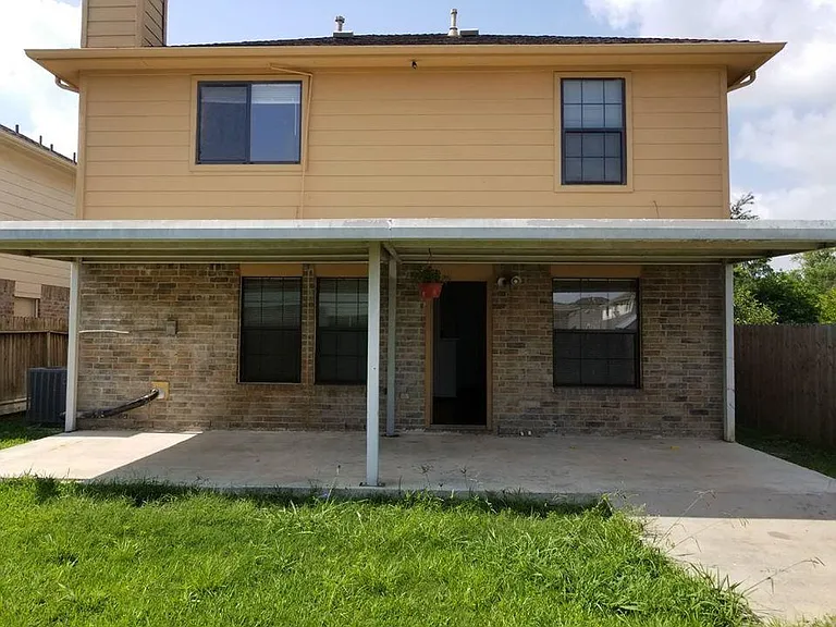 3915 Vauxhall Dr S — Photo 11