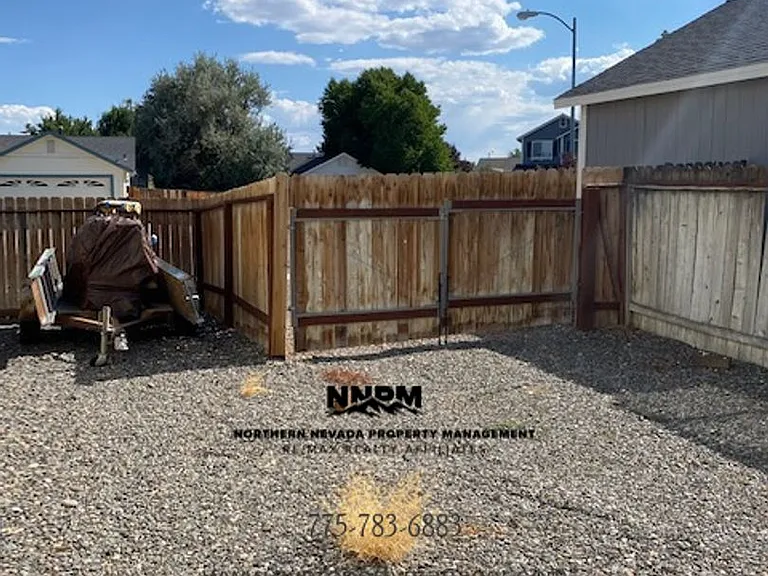 1317 Windsor Dr — Photo 13