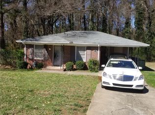 2575 Loghaven Dr NW, Atlanta, GA 30318