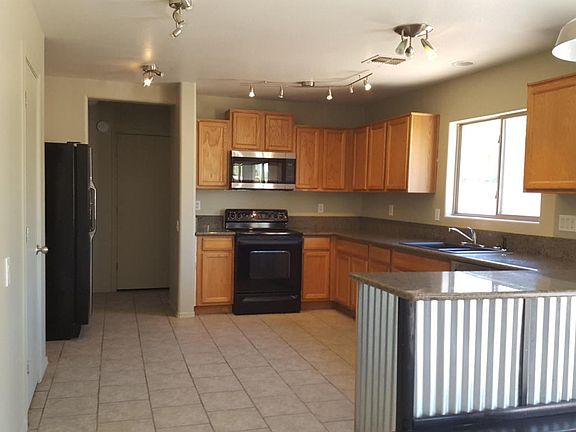 3rd image of 43335 W Maricopa Ave
