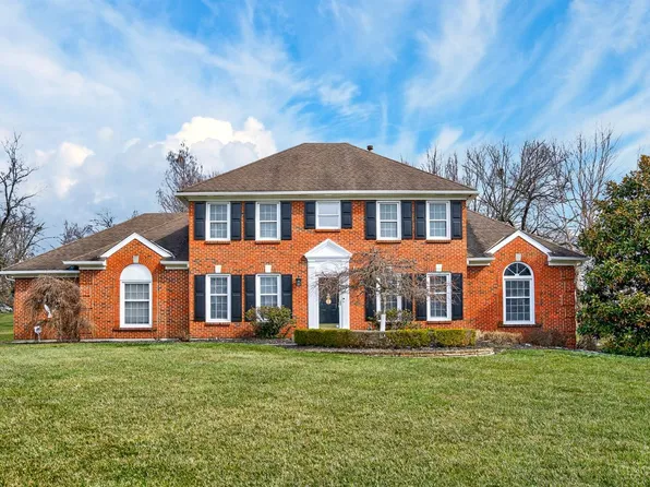 818 Foxvalley Ct, Cincinnati, OH 45230