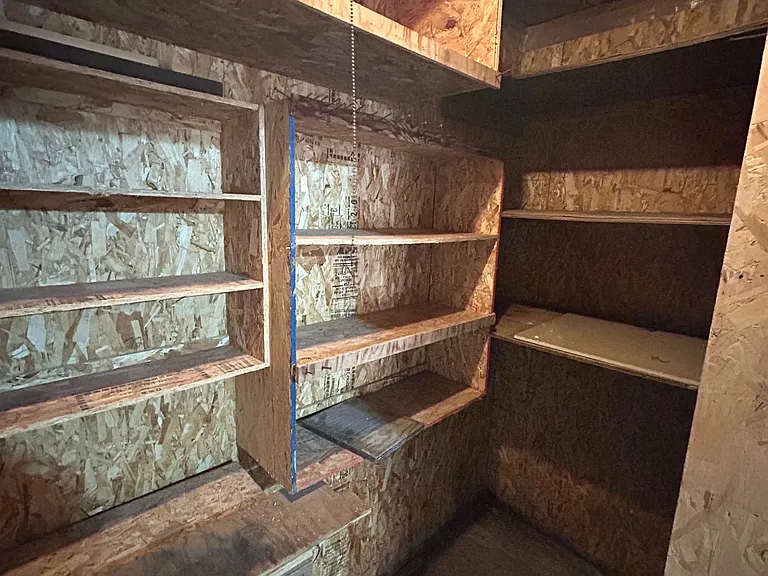 613 Crawford Ave — Photo 24