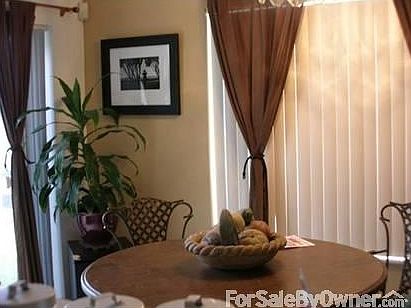 3rd image of 4455 Blossom Ln