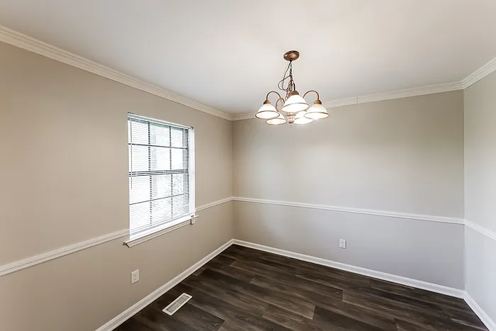3405 Hilltop Rd SE — Photo 4