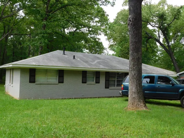 714 5th St NE, Springhill, LA 71075