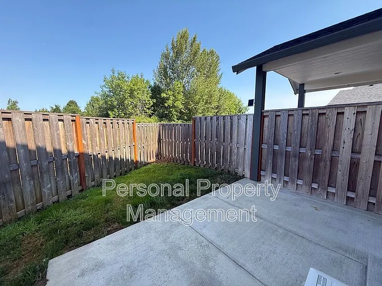 1530 NW 29th Pl #A — Photo 13