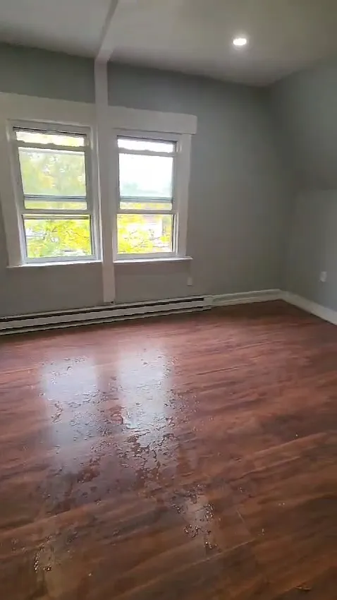 1 bed, 800 sqft, $1,899 — Photo 2
