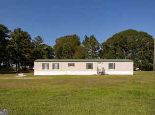3094 Devandrene Ave, Waycross, GA 31503