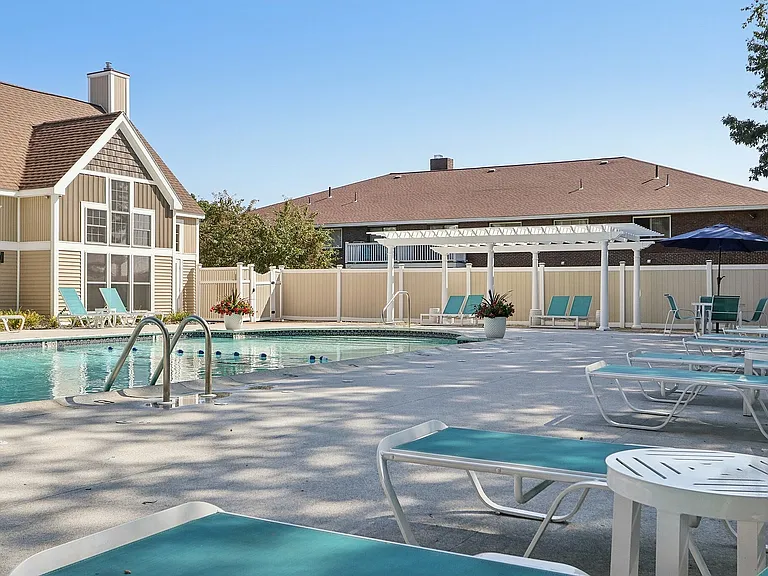 25-web-or-mls-Silver Dr-1408-925