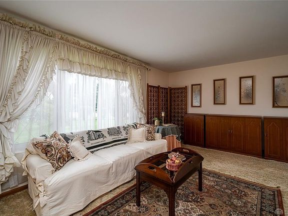 5th image of 2271 Apricot Dr