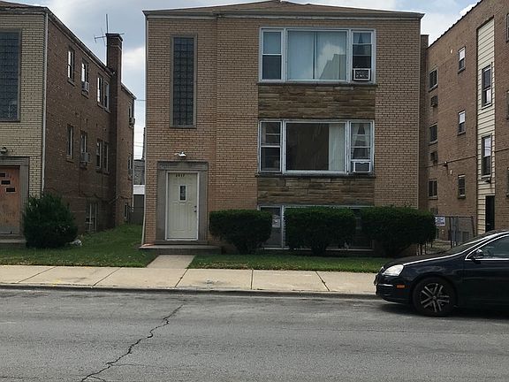 2nd image of 2417 W Bryn Mawr Ave #1