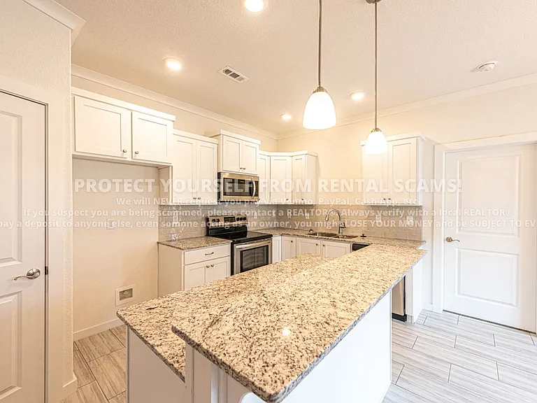 227 S Nightfall Ave — Photo 3
