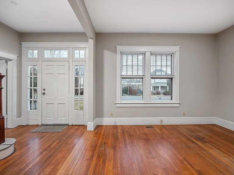 115 Diamond — Photo 10