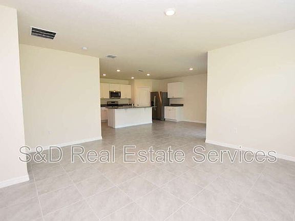 5th image of 5552 Siltstone St