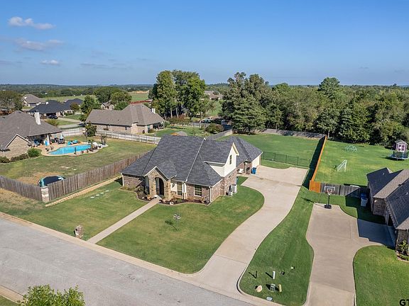 4th image of 503 Kwando Ln